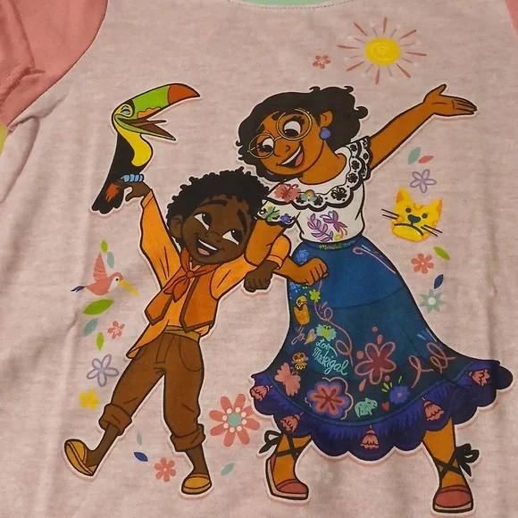 Girls Disney Encanto Pajamas Set - Picture 3 of 8
